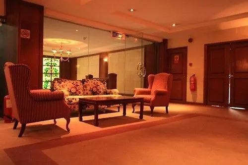 Hotel Ponderosa Golf & Country Resort
