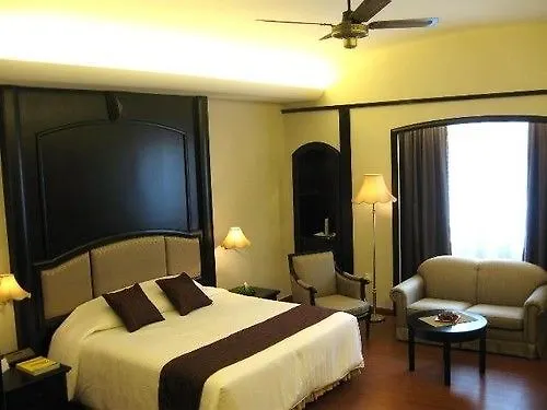 **** Hotel Ponderosa Golf & Country Resort Malaysia