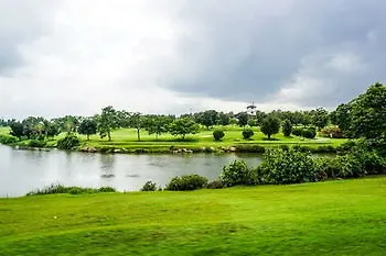 Hotel Ponderosa Golf & Country Resort