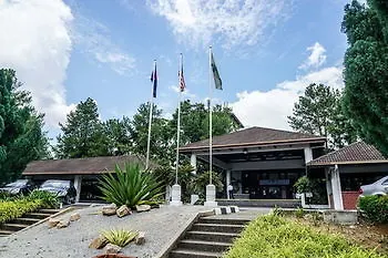 Hotel Ponderosa Golf & Country Resort
